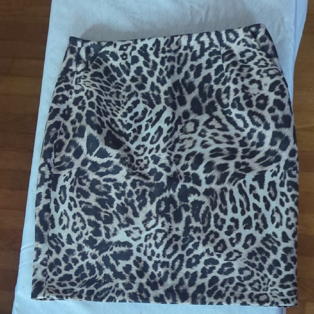 CAbi Black and Cream Leopard Print Pencil Skirt